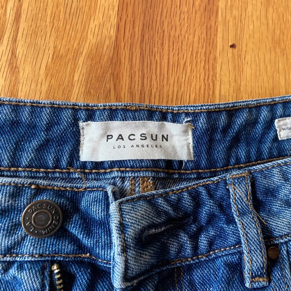 Jean shorts - Picture 3 of 3